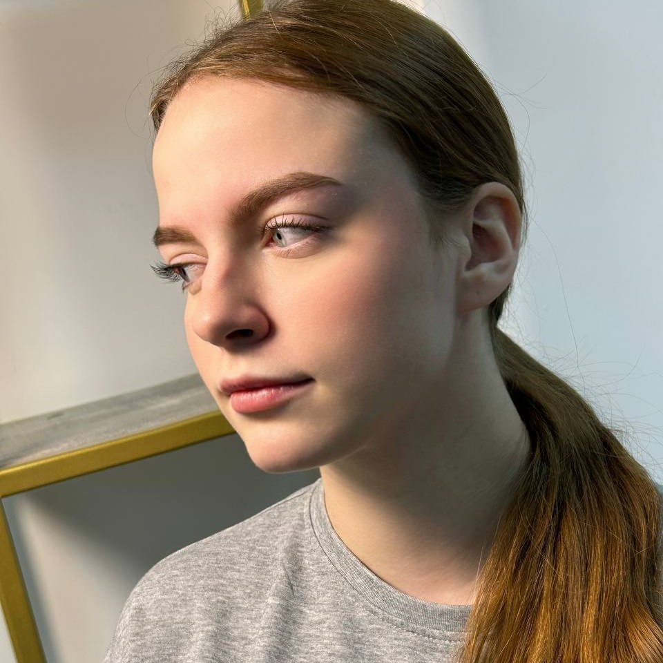 Оформление бровей (с окрашиванием)