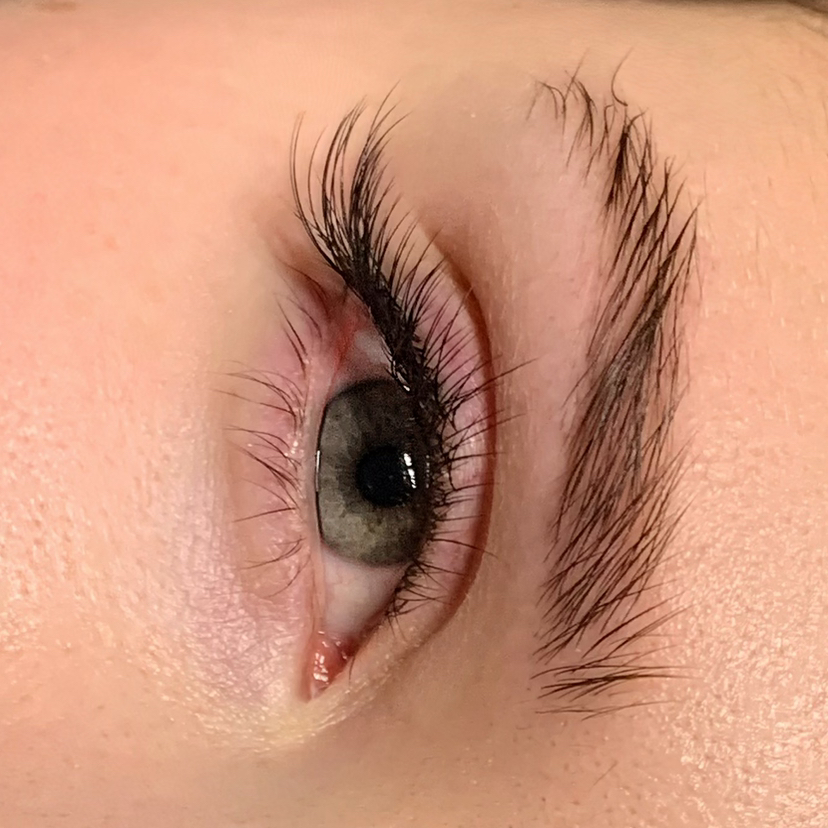 Классическое наращивание ресниц