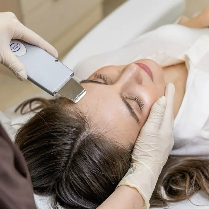 Комбинированная/Атравматичная чистка лица +пилинг