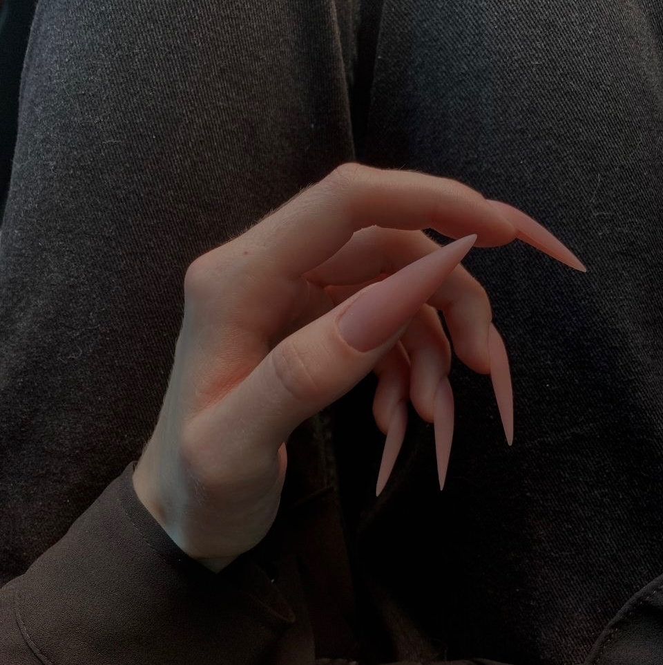 Коррекция наращенных ногтей