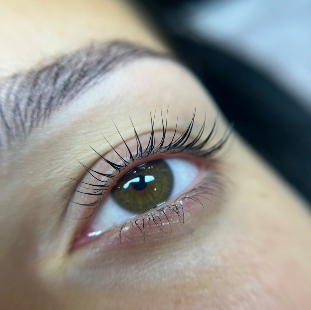 Окрашивание ресниц