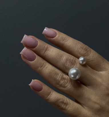 Экспресс маникюр (укрепление камуфлирующим гелем)