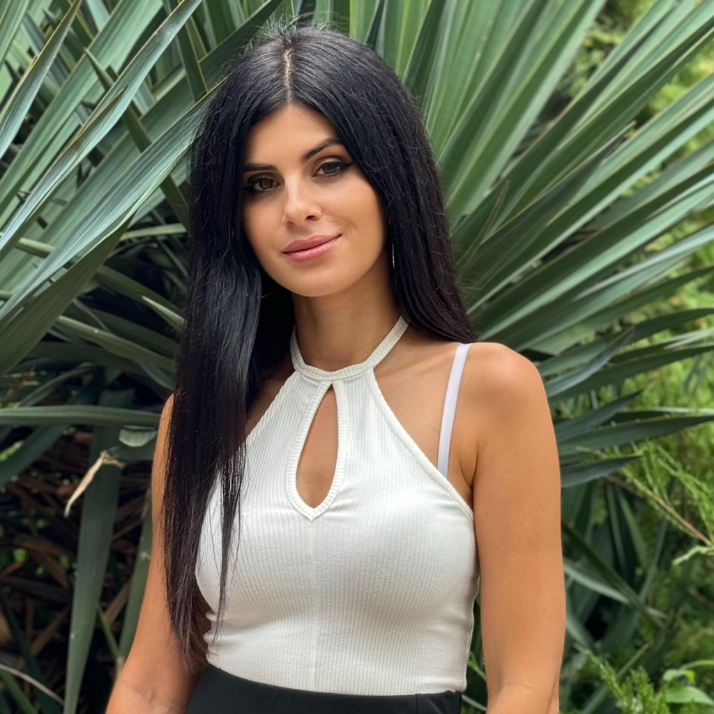 Арстамян Армина