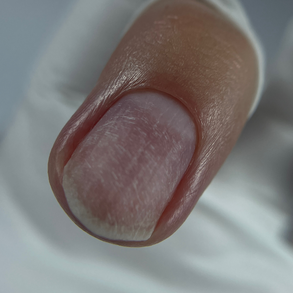 Маникюр без покрытия