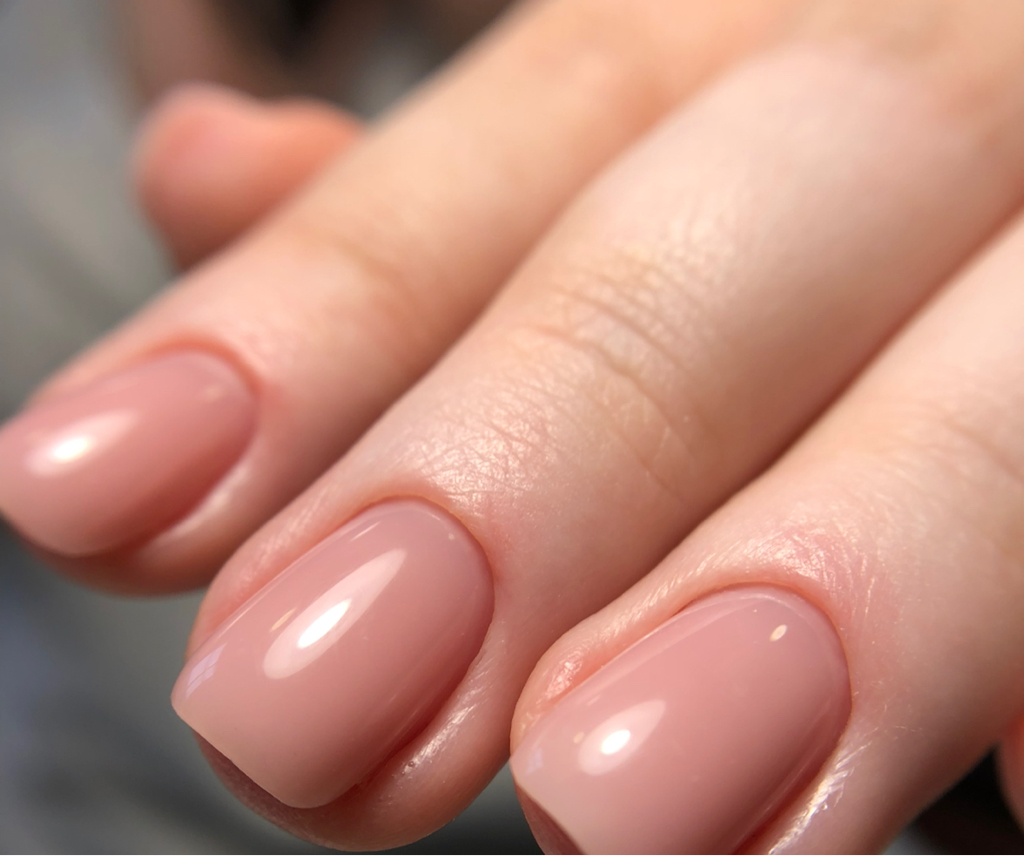 Маникюр ЖЕНСКИЙ БЕЗ ПОКРЫТИЯ