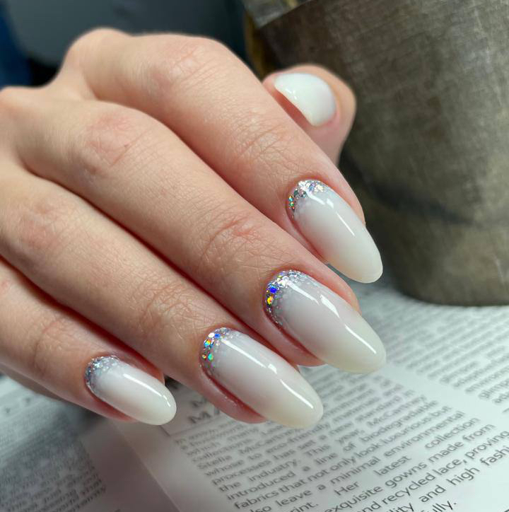 Коррекция нарощенных ногтей