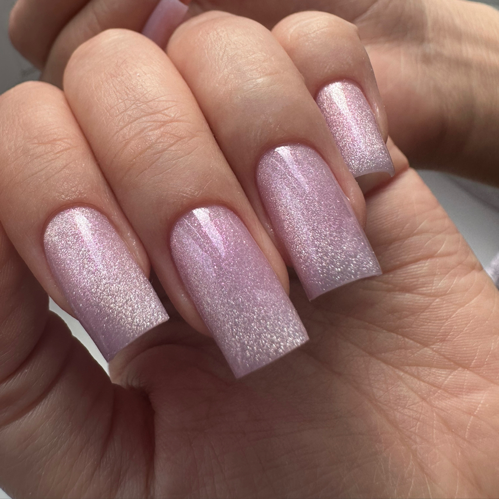 Маникюр + покрытие, укрепление гелем однотонное, ногти «средней» длины с архитектурой