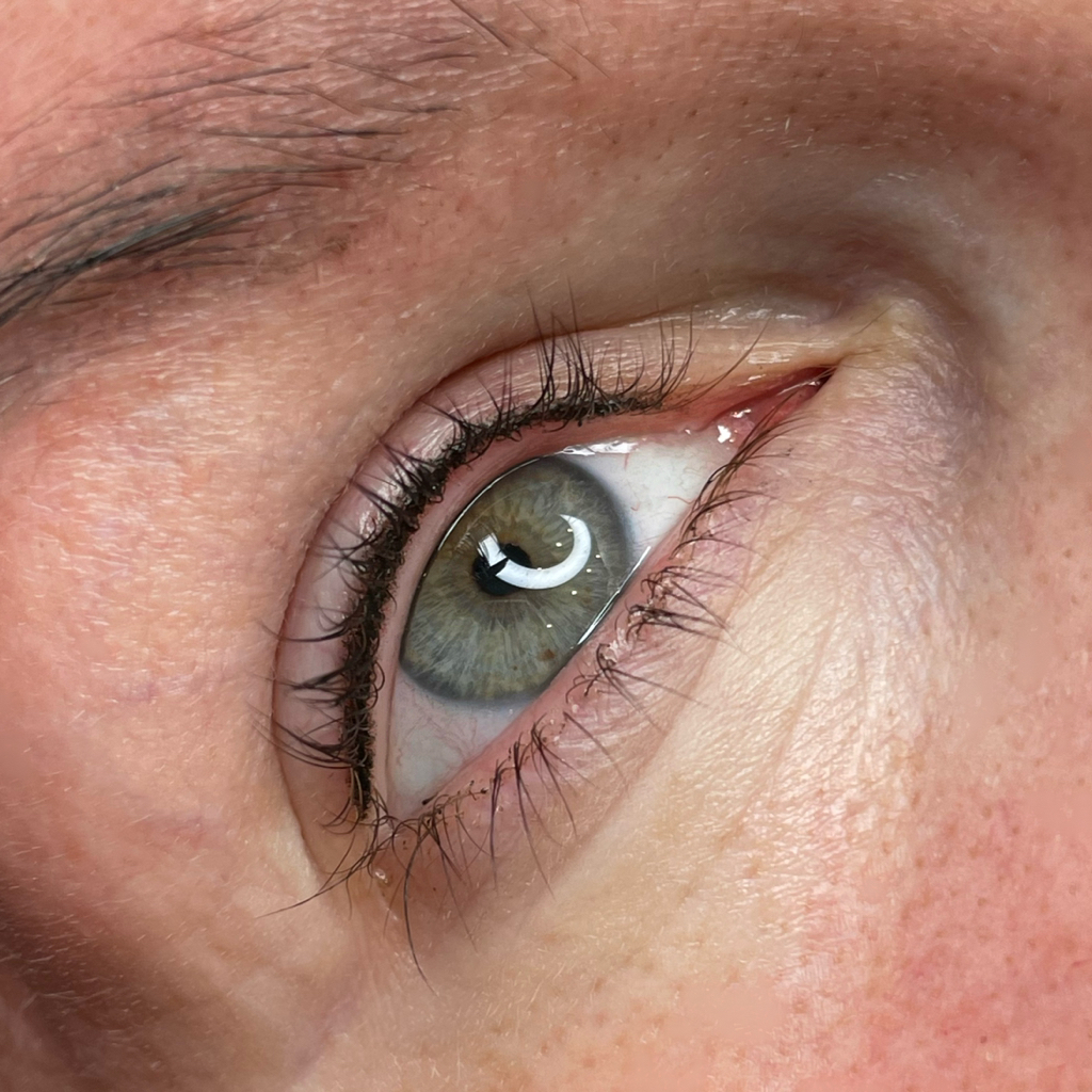 Перманент межресничного пространства