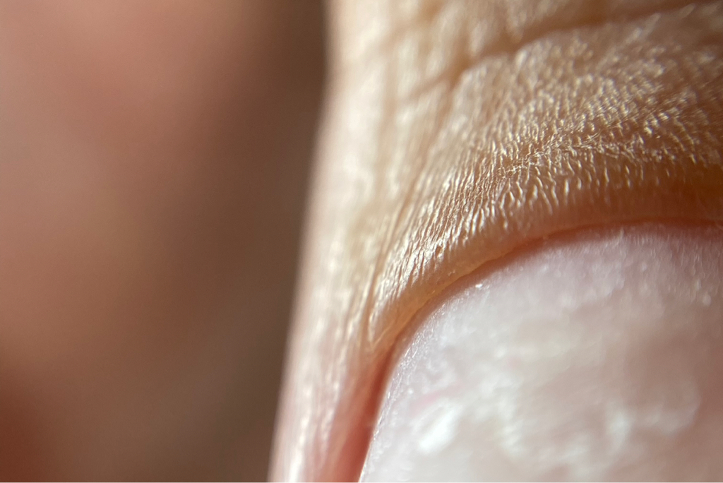 Маникюр без дальнейшего покрытия