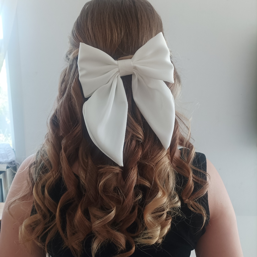 Прическа простая