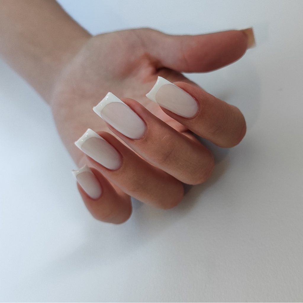 Маникюр с покрытием гель-лак+ френч