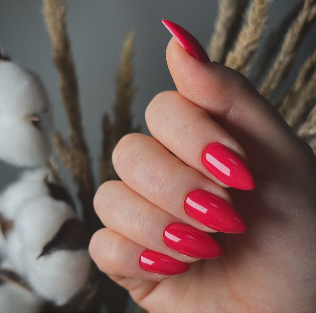 Аппаратный маникюр с покрытием гель-лак