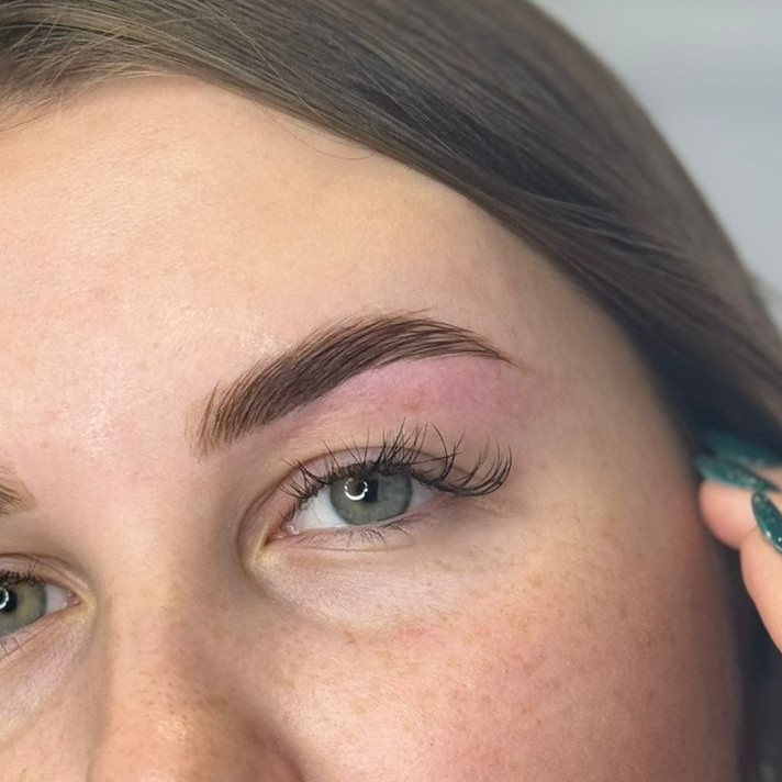 Долговременная укладка бровей без окрашивания + коррекции