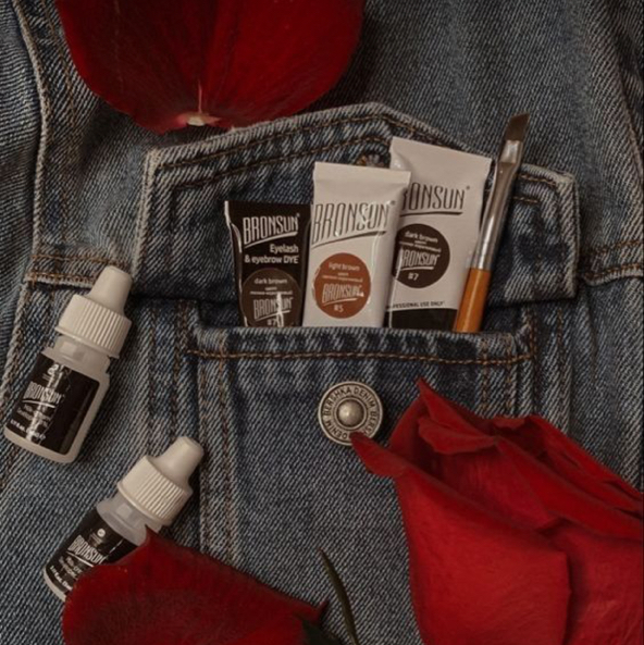 Окрашивание бровей без коррекции