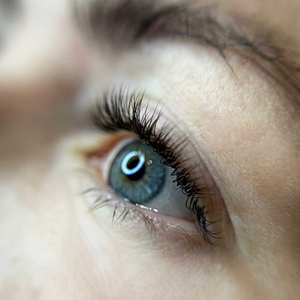 Наращивание ресниц (1D-классика)