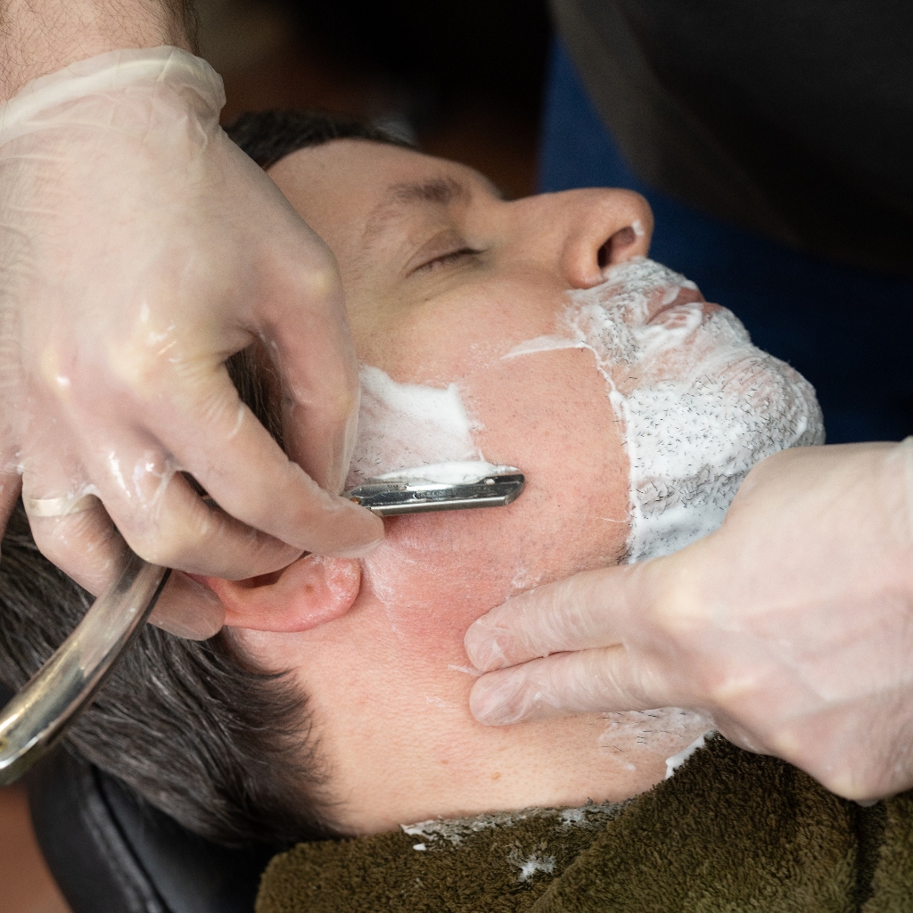 Оформление бороды с распариванием