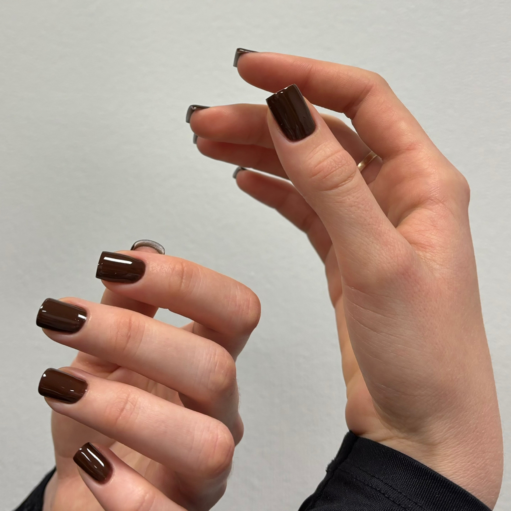 Маникюр+УКРЕПЛЕНИЕ+однотонное покрытие гель-лаком