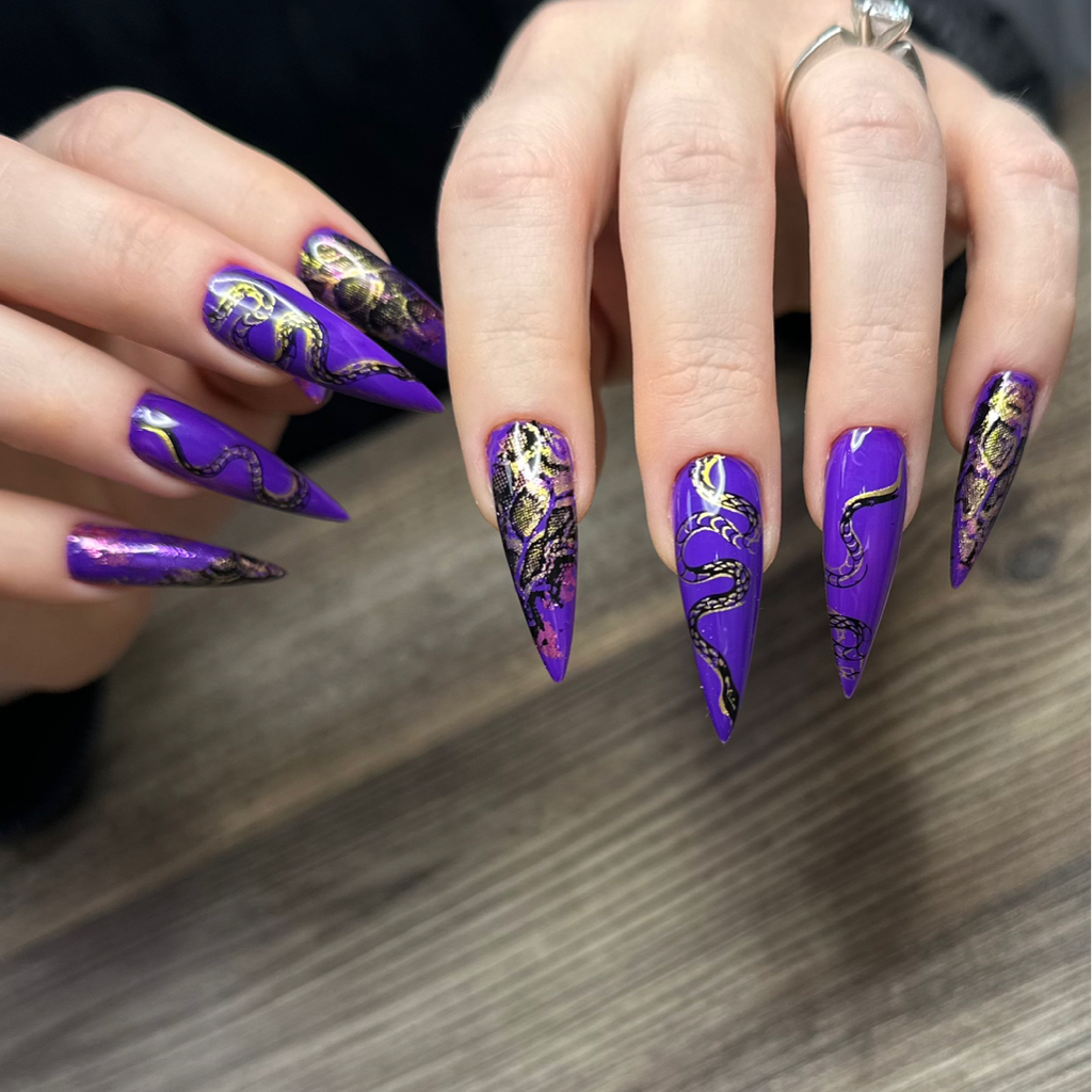 Коррекция длинных ногтей 4-7