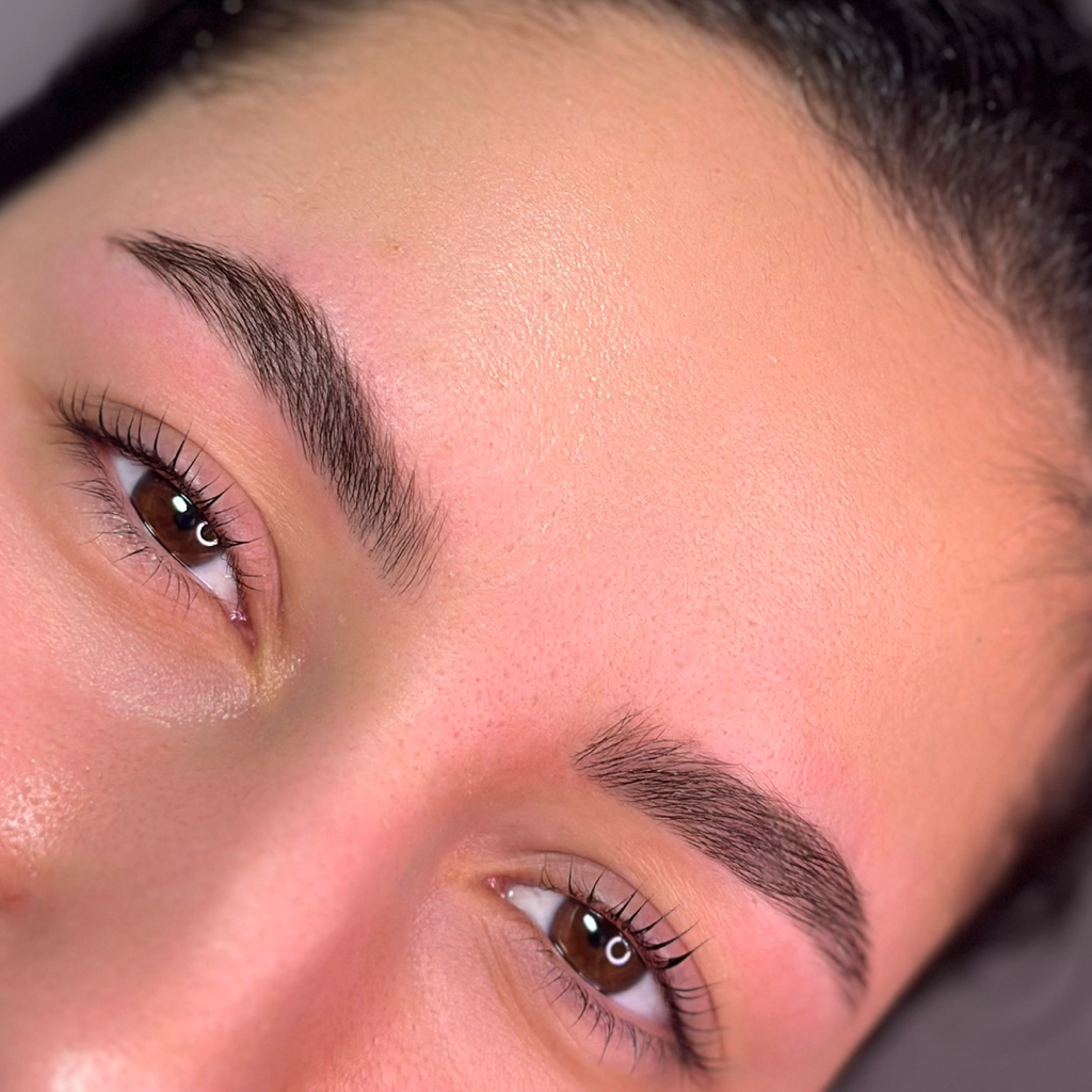 Комбо 1: лами ресниц + коррекция бровей