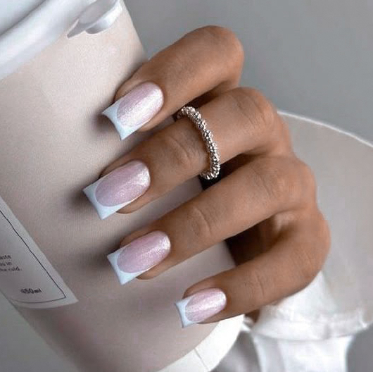 Маникюр с покрытием гель-лак + френч