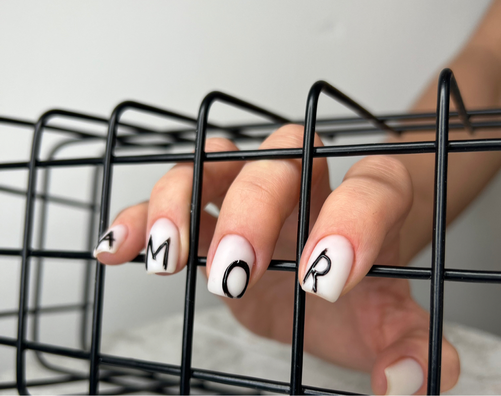 Маникюр с покрытием гель-лак ТОП