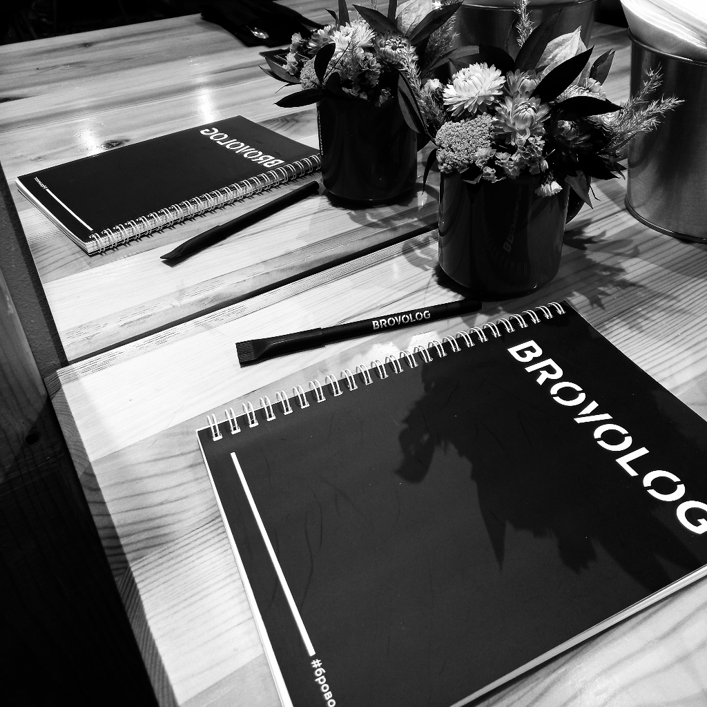 Консультация по восстановлению бровей