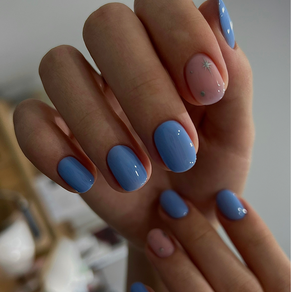 Маникюр с покрытием