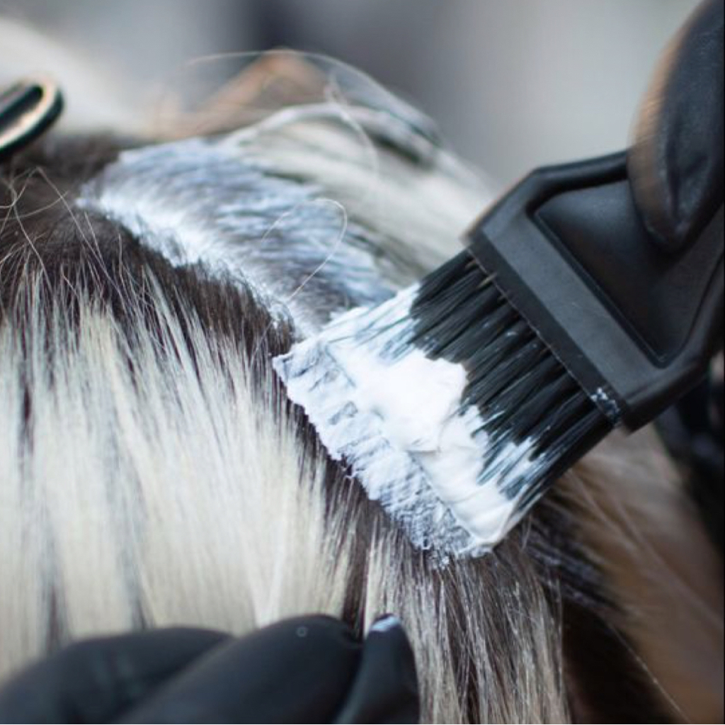 Блондирование корней (с тонированием)