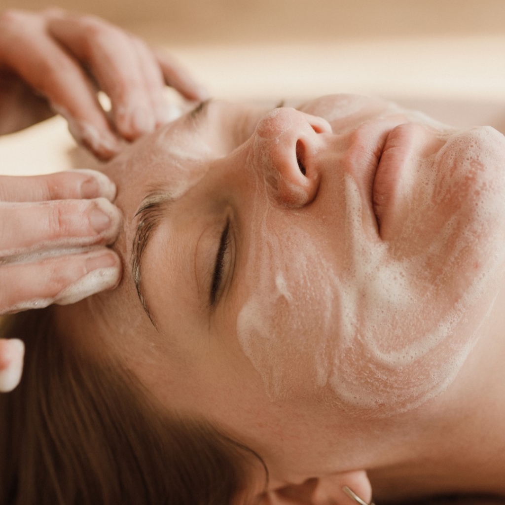 Curso de peeling químico 5 procedimentos / Пакет химический пилинг 5 процедур  /Chemical peeling package of 5 procedures