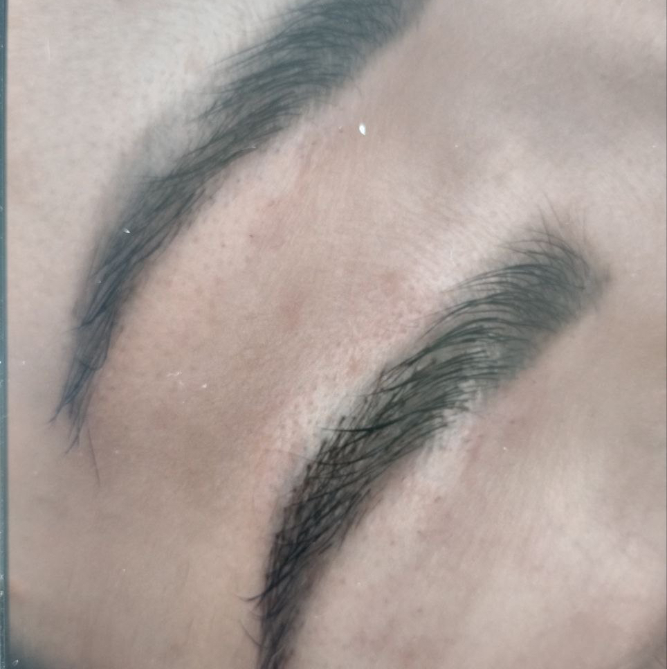 Реконструкция бровей