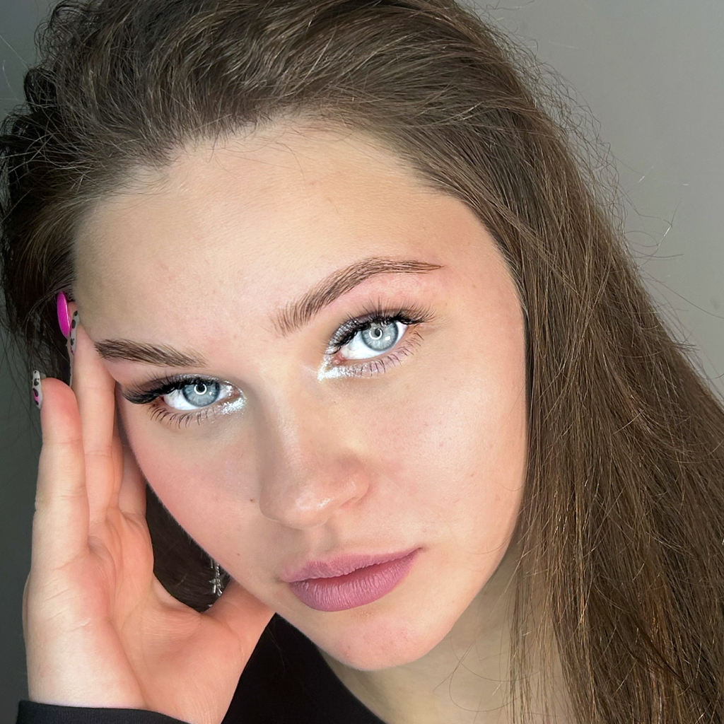 Комплекс моделирование формы ,коррекция+ окрашивание бровей