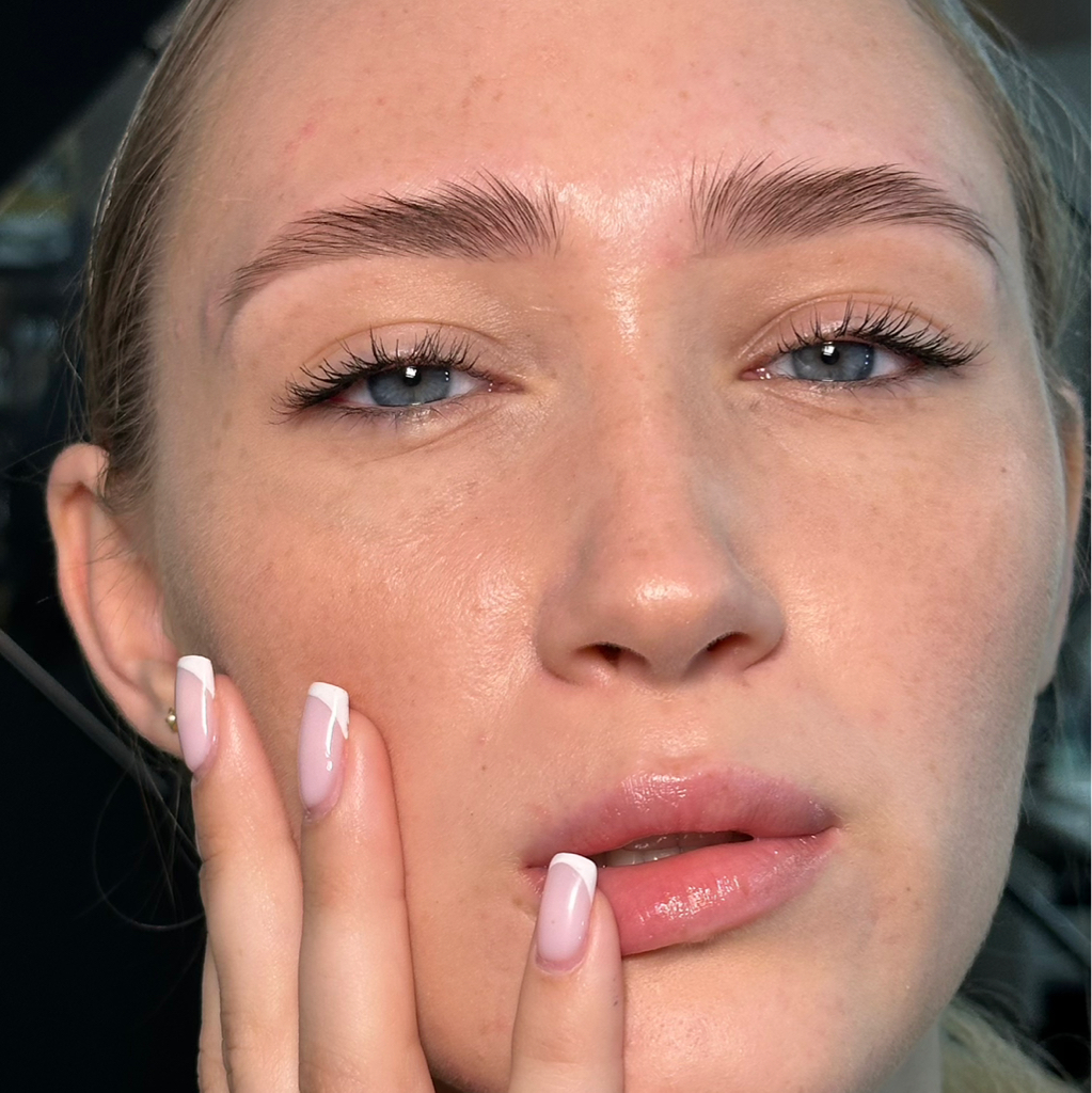 Долговременная укладка бровей