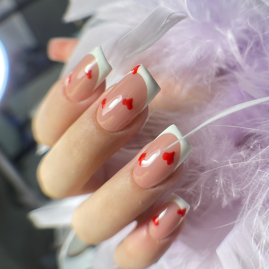 Наращивание ногтей