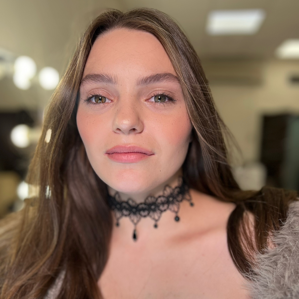 Окрашивание бровей краской  с уходом