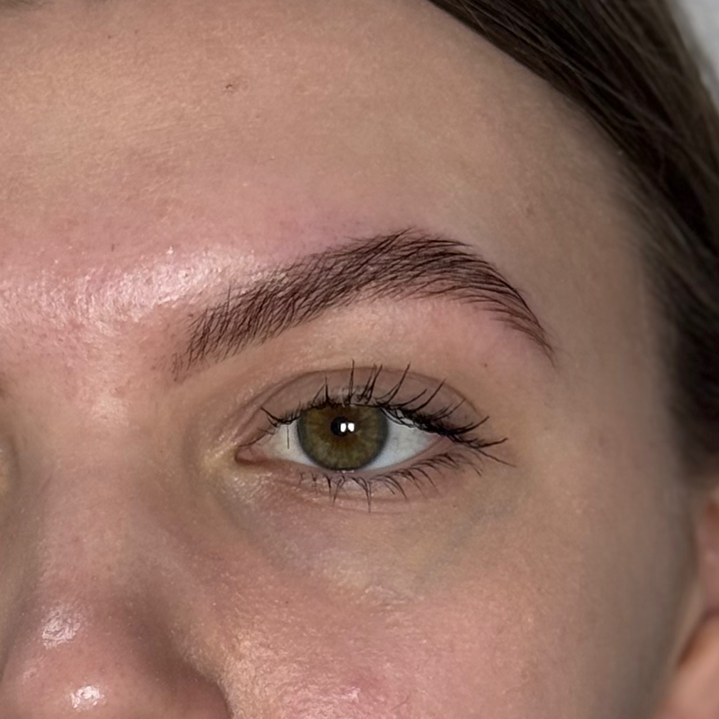 Ламинирование ресниц полный комплекс+ окрашивание и коррекция бровей