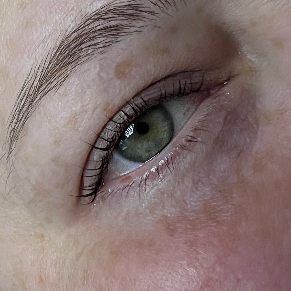 Ламинирование ресниц+ окрашивание