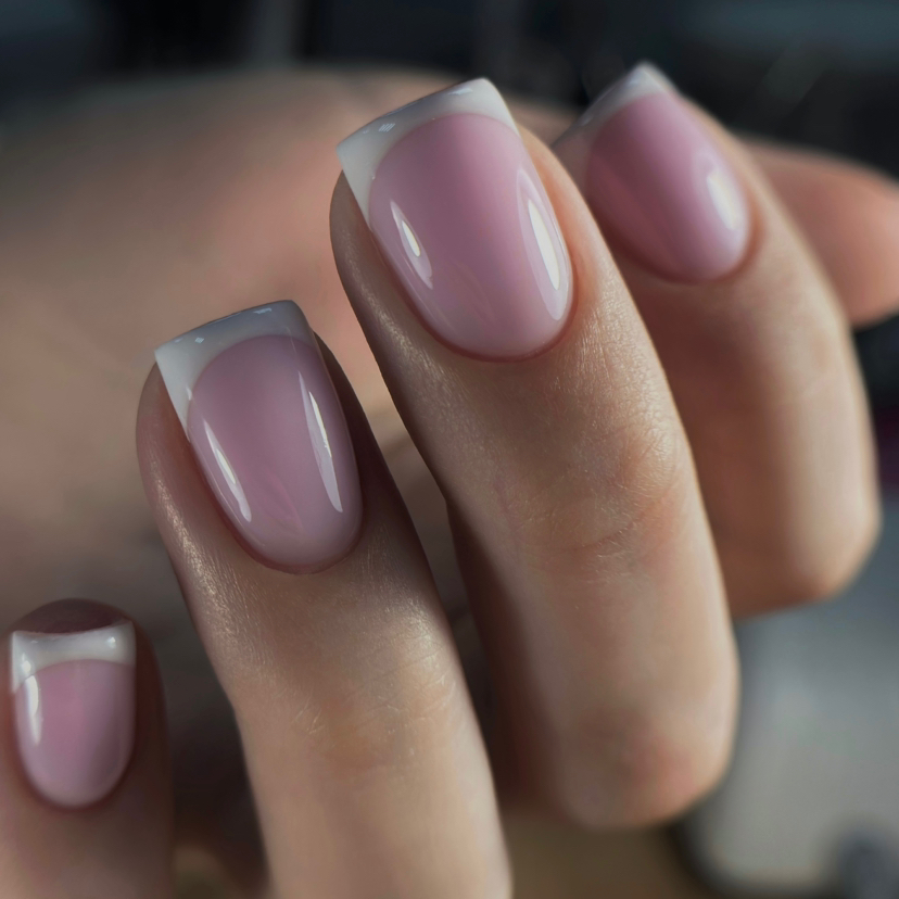 Маникюр с долговременным покрытием