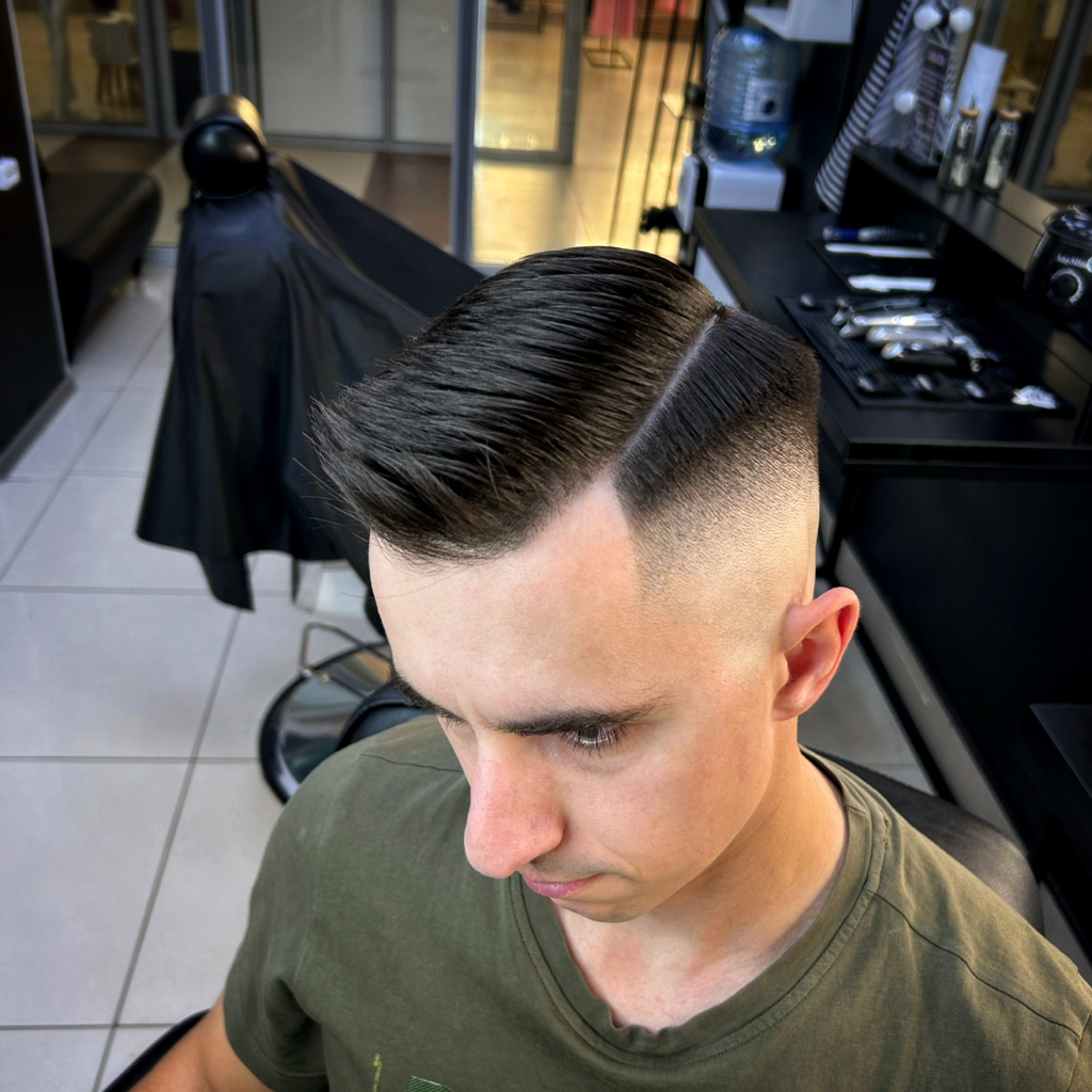 Мужская модельная стрижка