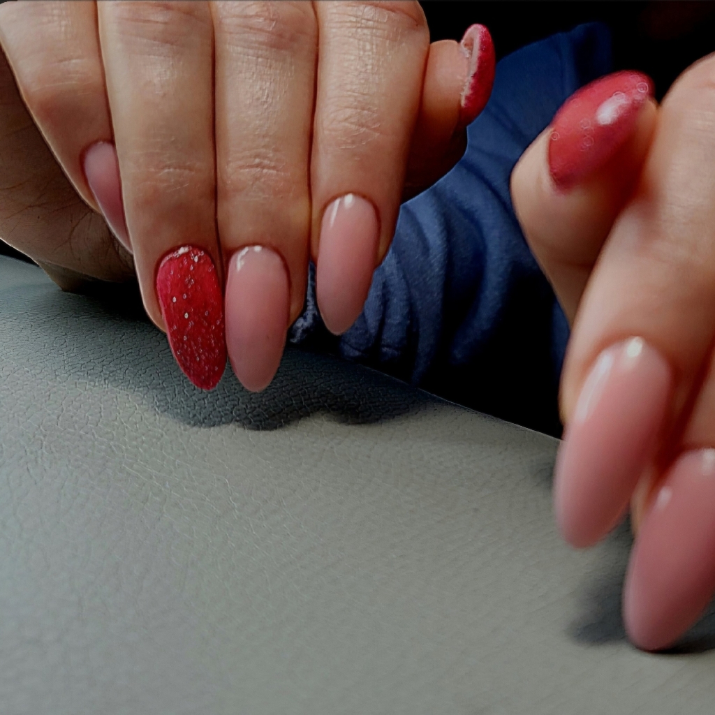 Маникюр  гель - лак/ гель  укрепление