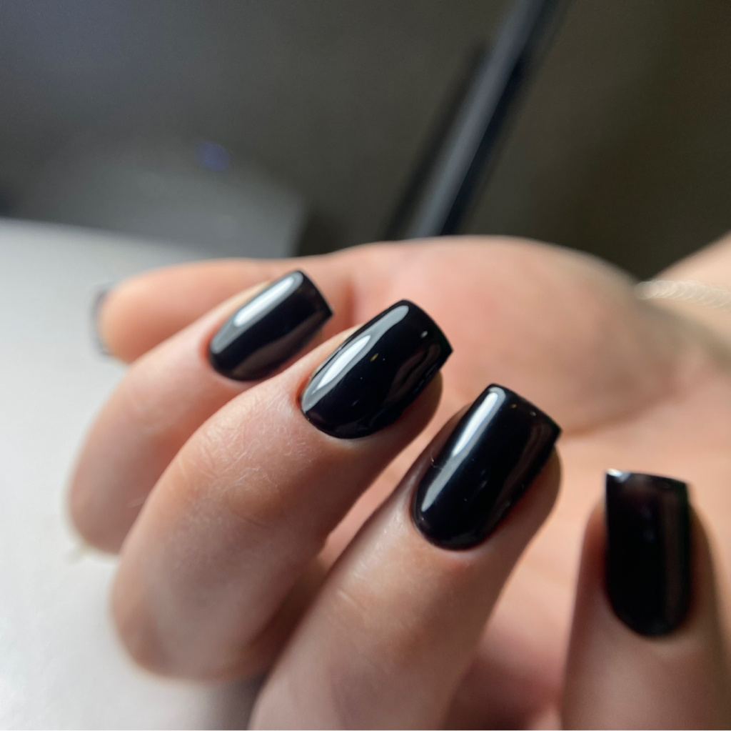 Коррекция ногтей