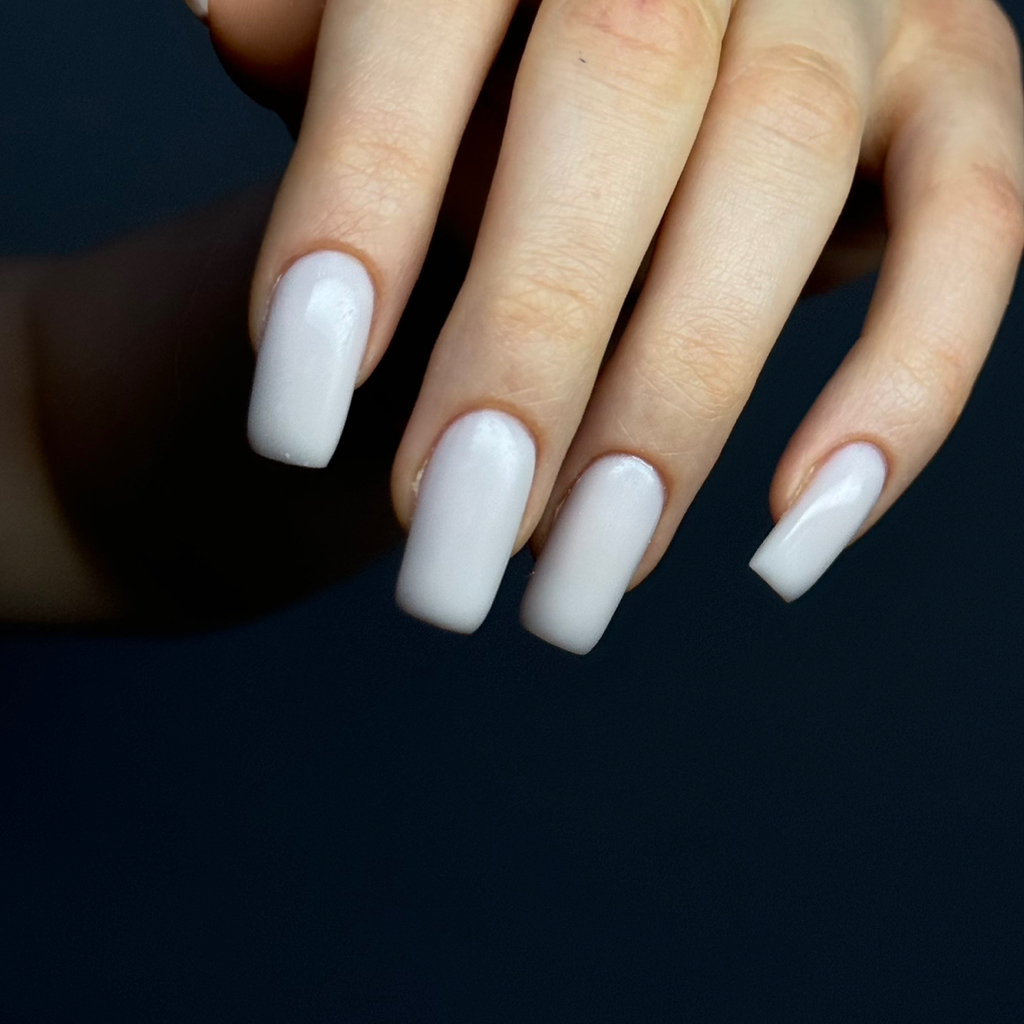 Маникюр с покрытием МОДЕЛЬ