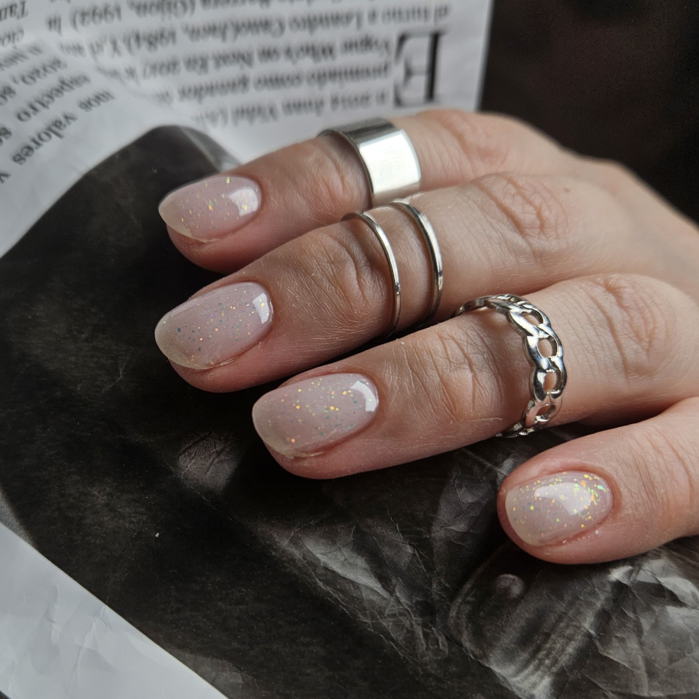 Покрытие гель нюд/укрепление/без дизайна и ремонта ногтей.