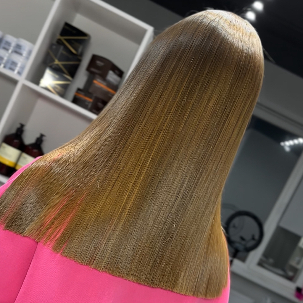 Кератиновое выпрямление (топ-мастер студии)