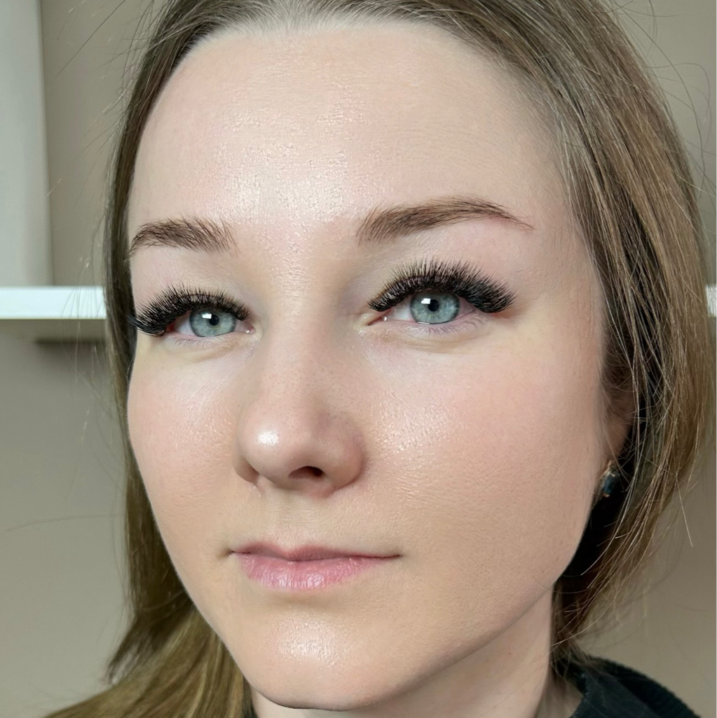 Наращивание ресниц(3D)