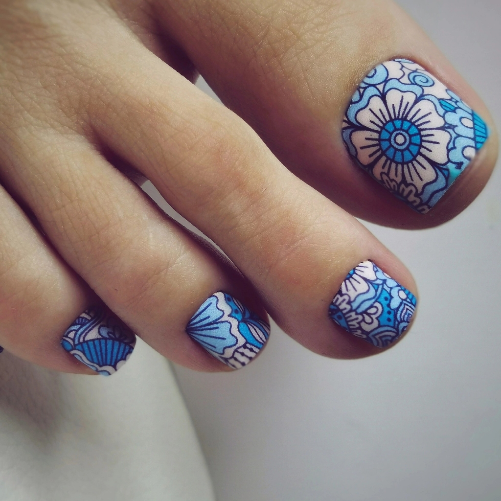 Педикюр MAX
(полная обработка стопы +пальцы +покрытие)