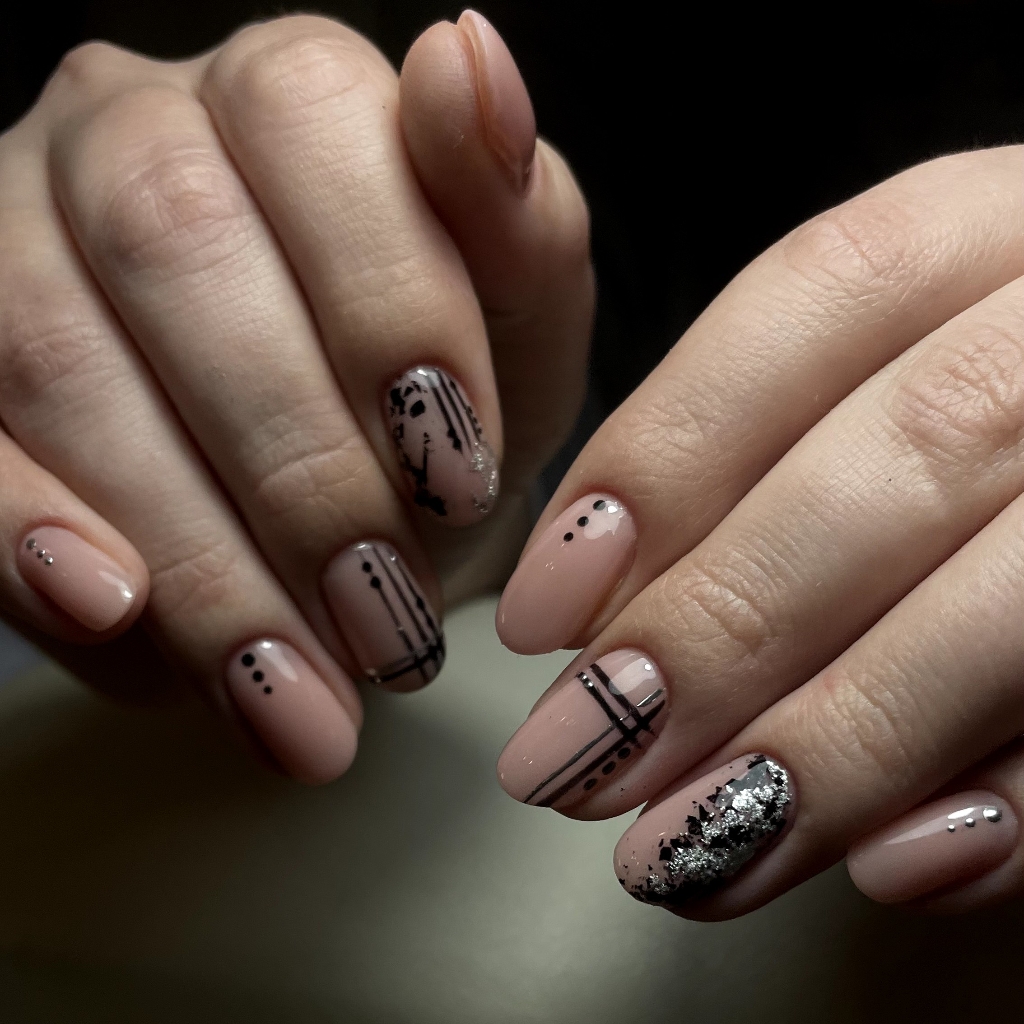 НАРАЩИВАНИЕ НОГТЕЙ (СРЕДНЯЯ ДЛИНА ДО 4ММ)