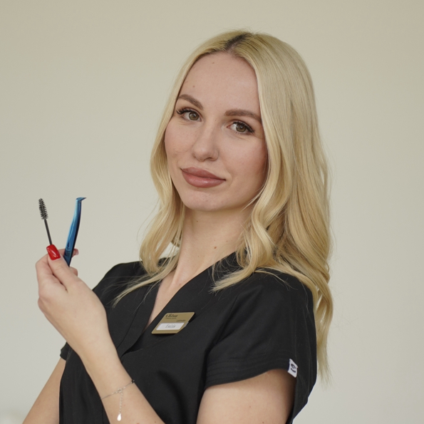 Емілія Lashmaker