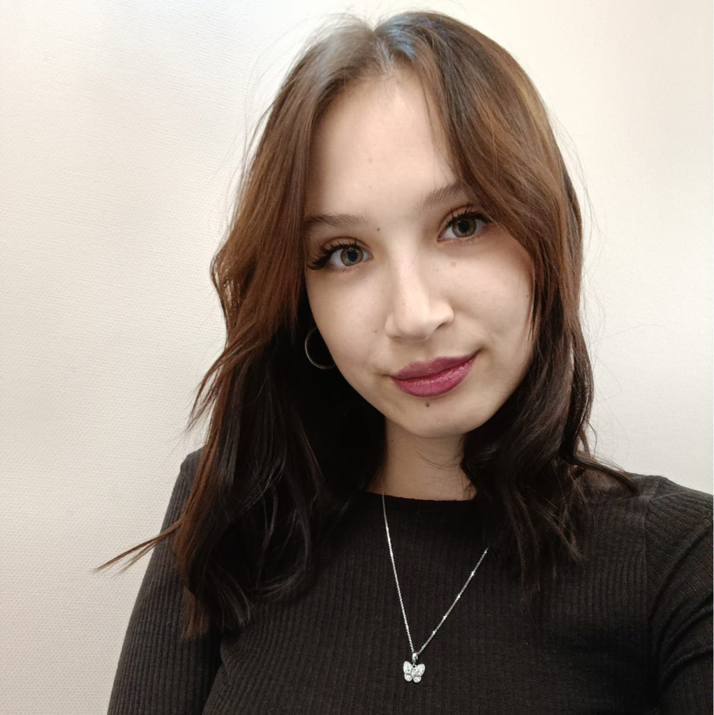 Мартьянова Арина