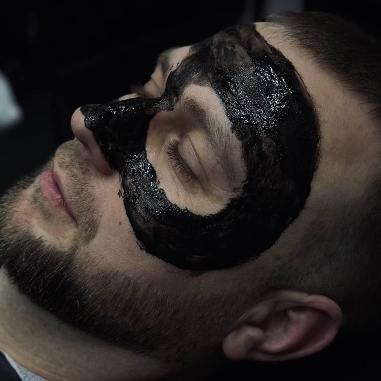 Черная маска