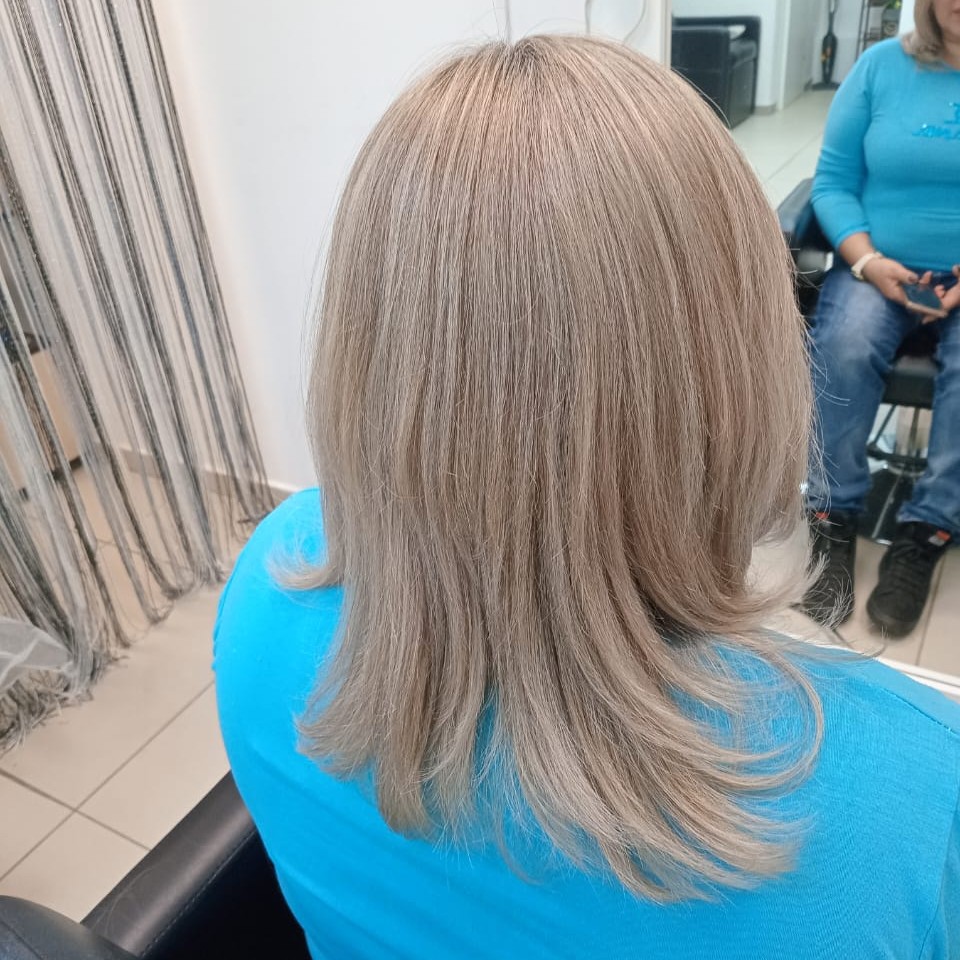 Мелирование (волосы более 40 см)